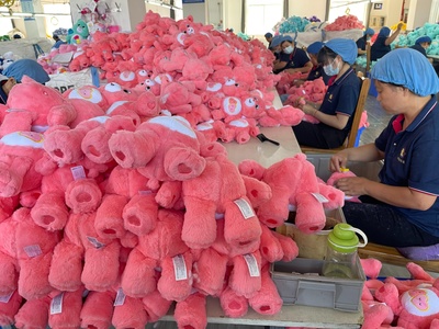 高质量发展看中国|中国毛绒玩具产业新都的"萌"经济密码
